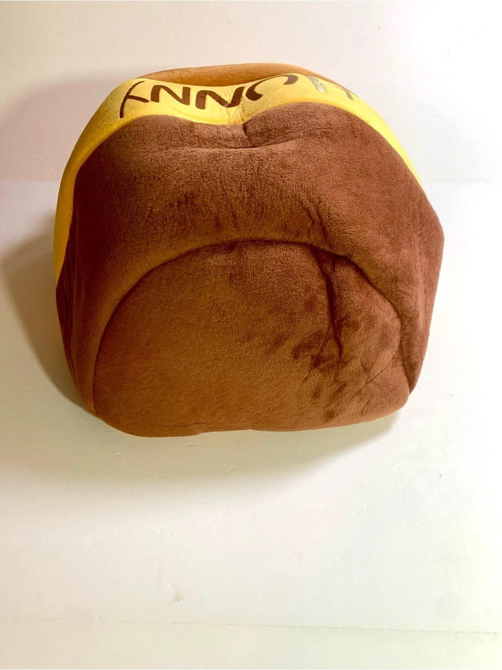 HUNNY Honey Pot Plush Cat Nest Bed - NWOT